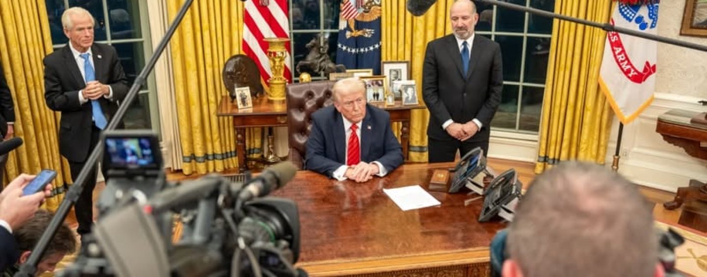 Road to Peace Runs Through New Delhi: Trump Aide Lashes Out at India Over Russian Oil Purchases